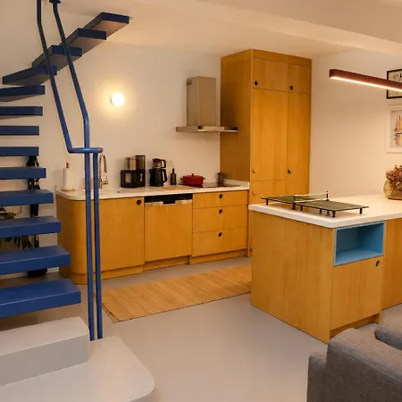 펜션 Center Modern Detached House In The Center *
